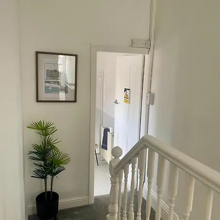 Сasa de vacaciones Elmville By The Sea Open Air 10 Minute Walk 2 Double Bedrooms